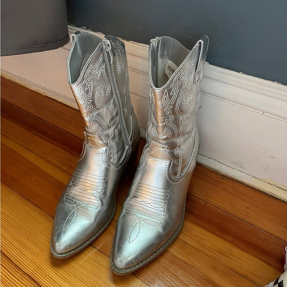 Dream Pairs Silver Ankle Booties with Western Flair